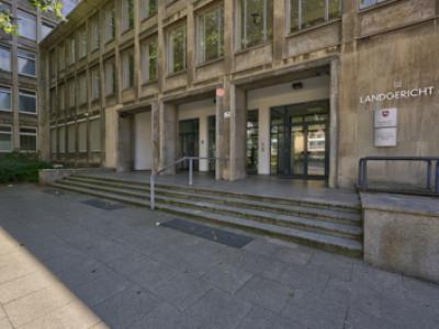 Prozesstart am Landgericht: 17-Jähriger soll Frau vergewaltigt haben