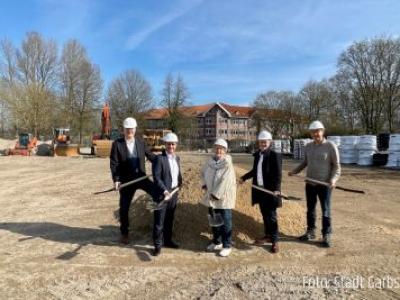 Garbsen: Erster Spatenstich für Schul-Erweiterungsbau