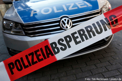 Frau bei Messerangriff verletzt: Polizei fahndet nach Täter